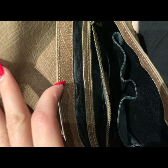 Ostrich GUCCI Purse - Picture 7 of 7